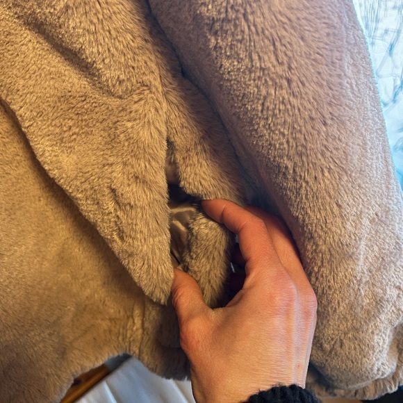 NINE WEST Faux Fur Zip Up Hoodie😍 - Picture 12 of 16